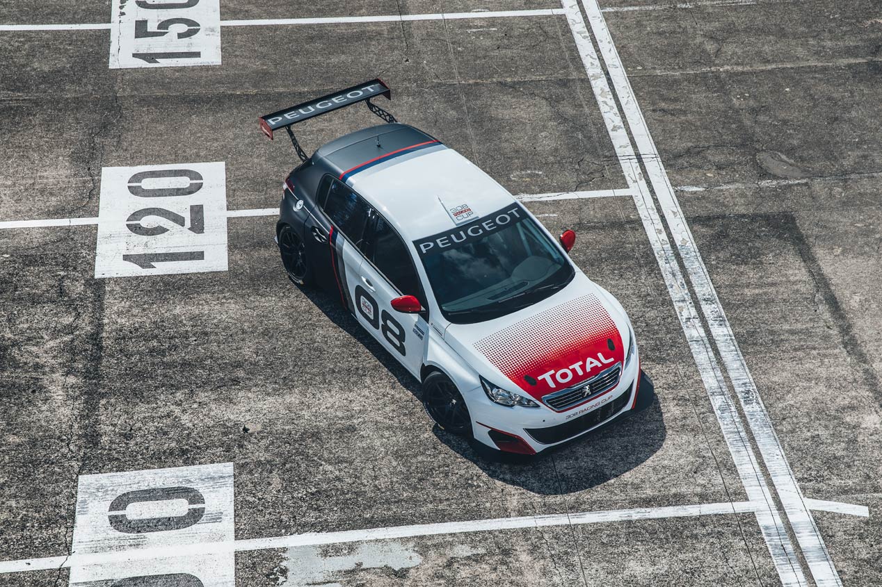Peugeot 308 Racing Cup, de circuito