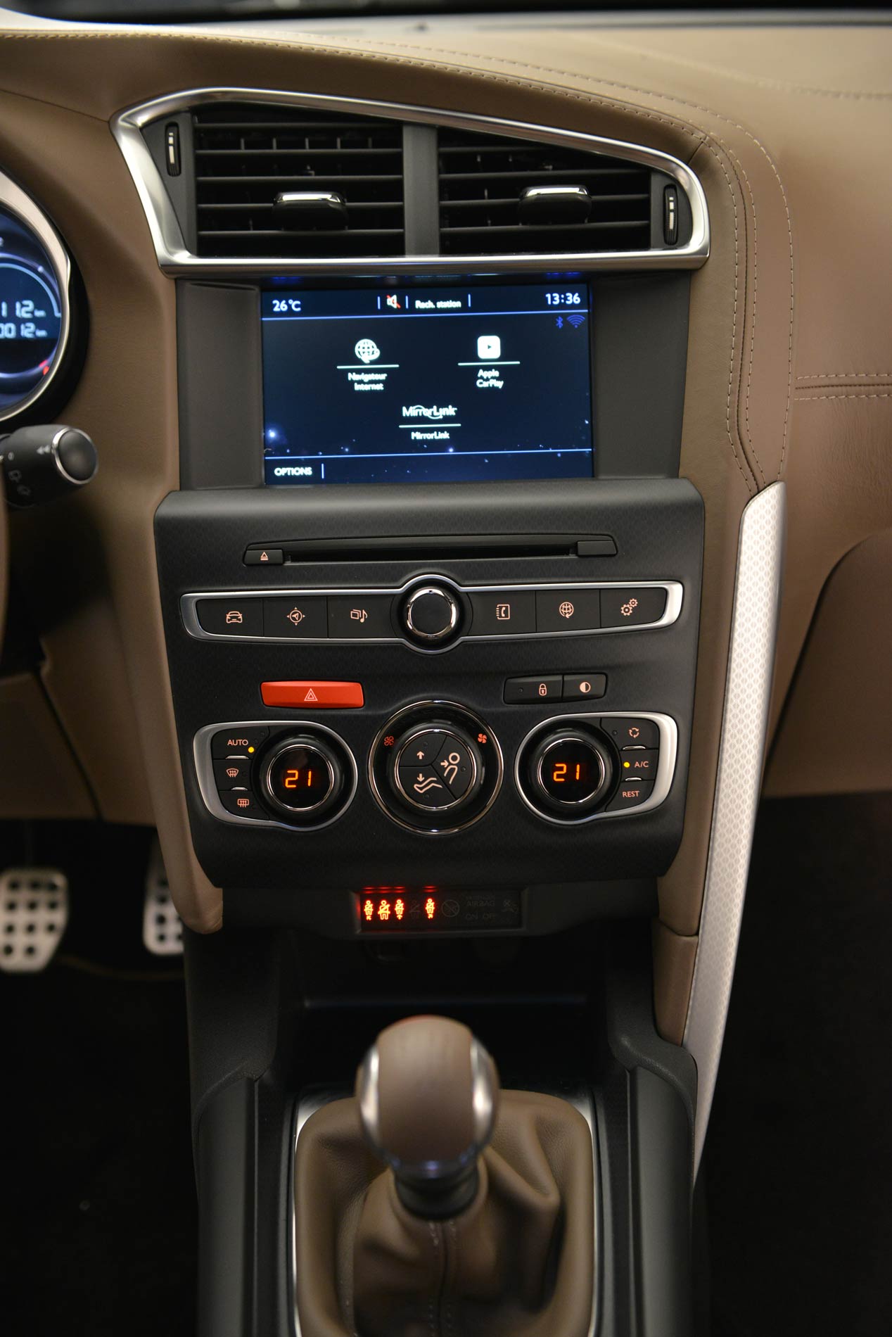 DS 4 2015, menos Citroën, más premium