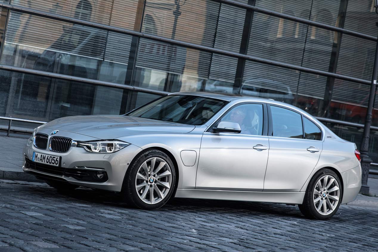 Nuevos BMW 225xe y 330e, la era del híbrido enchufable