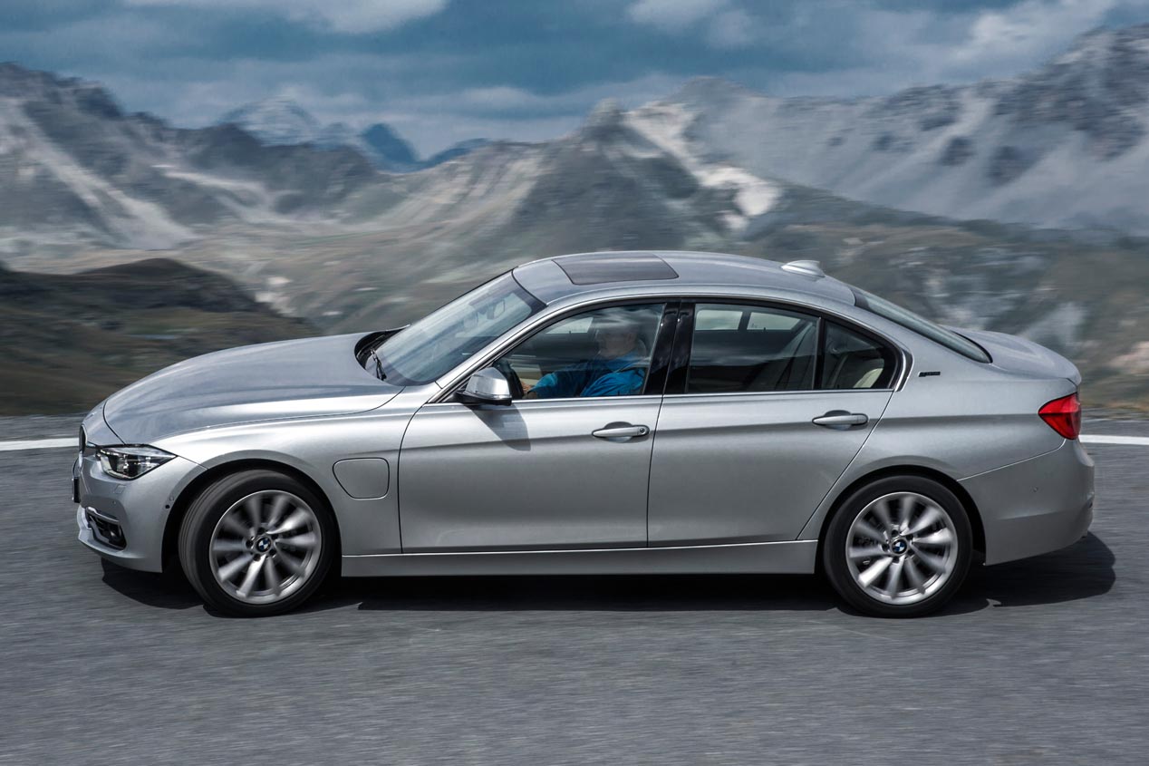 Nuevos BMW 225xe y 330e, la era del híbrido enchufable