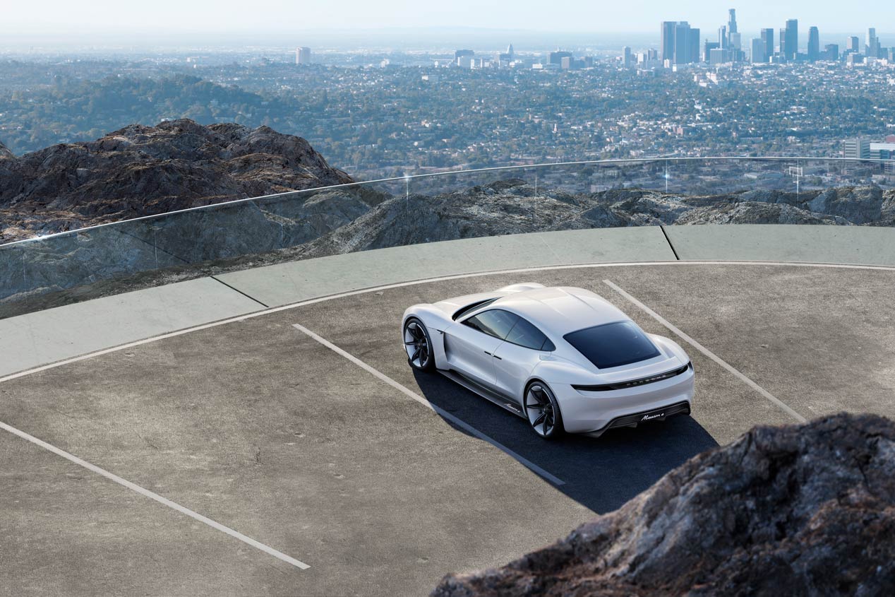 Porsche Mission E, súper misil eléctrico de 600 CV