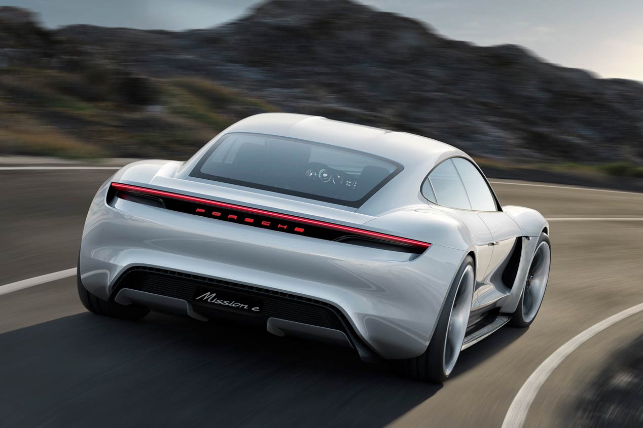 Porsche Mission E, súper misil eléctrico de 600 CV