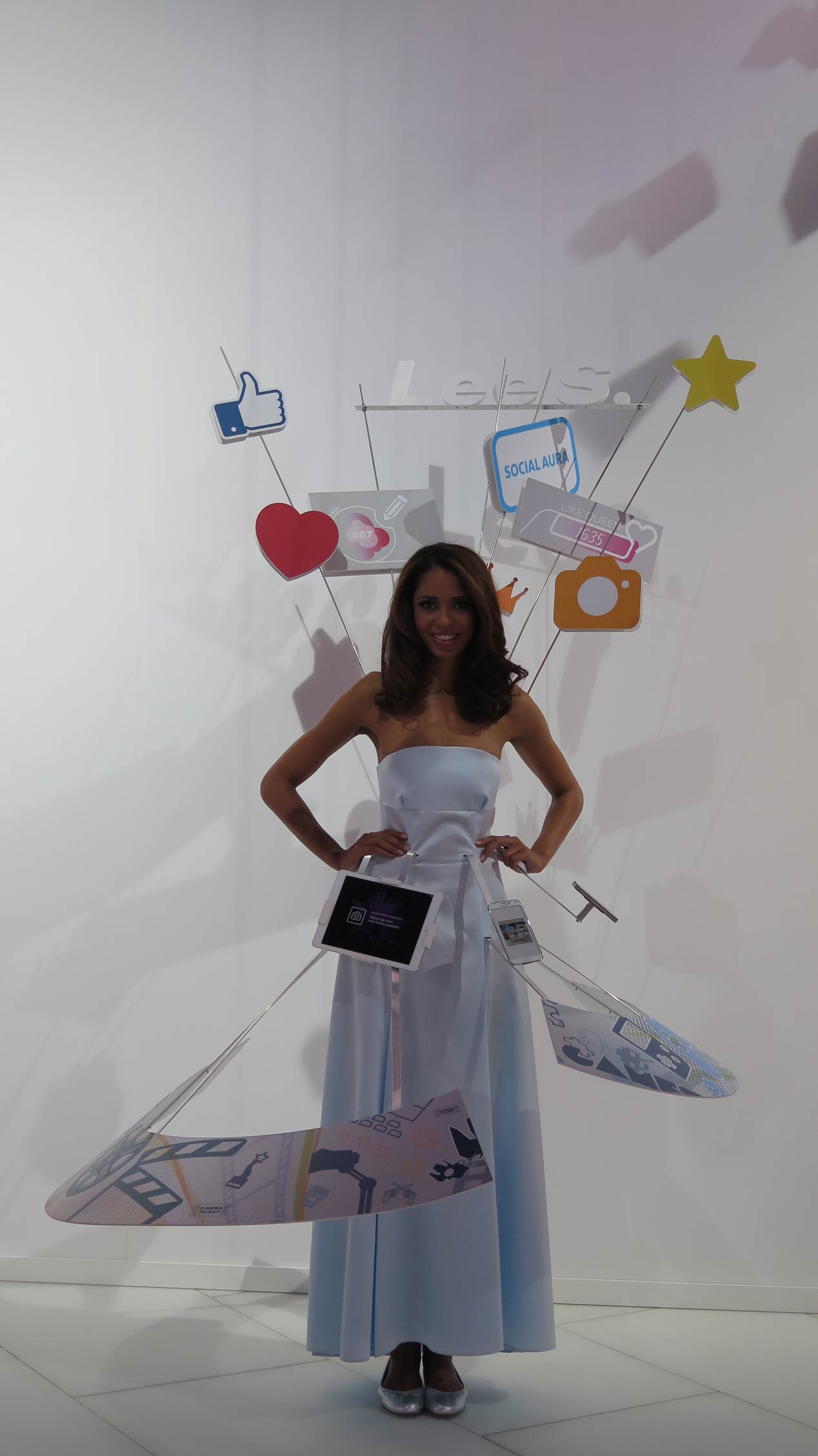 Las chicas más espectaculares del Salón de Frankfurt 2015