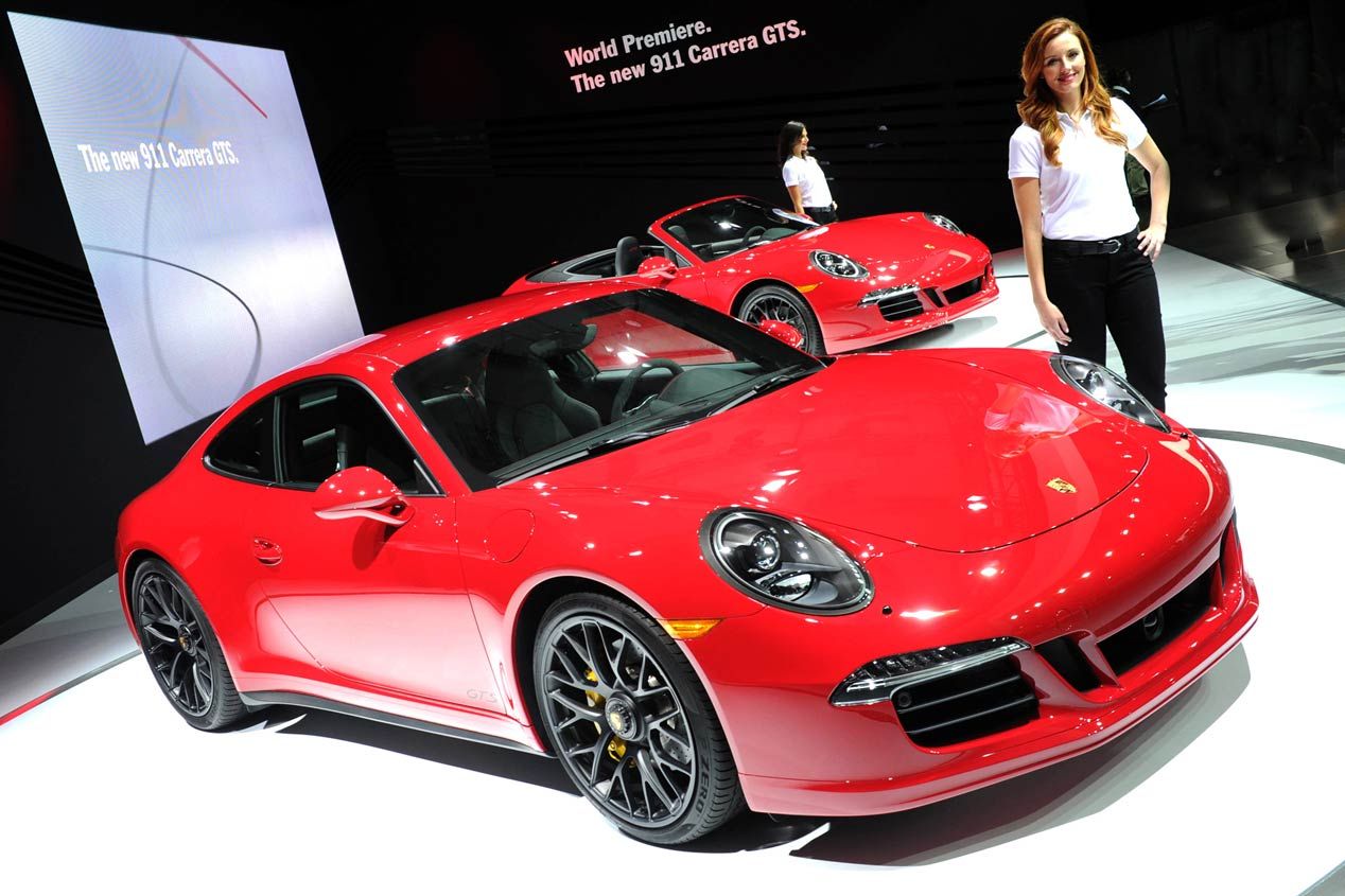 Las chicas más espectaculares del Salón de Frankfurt 2015