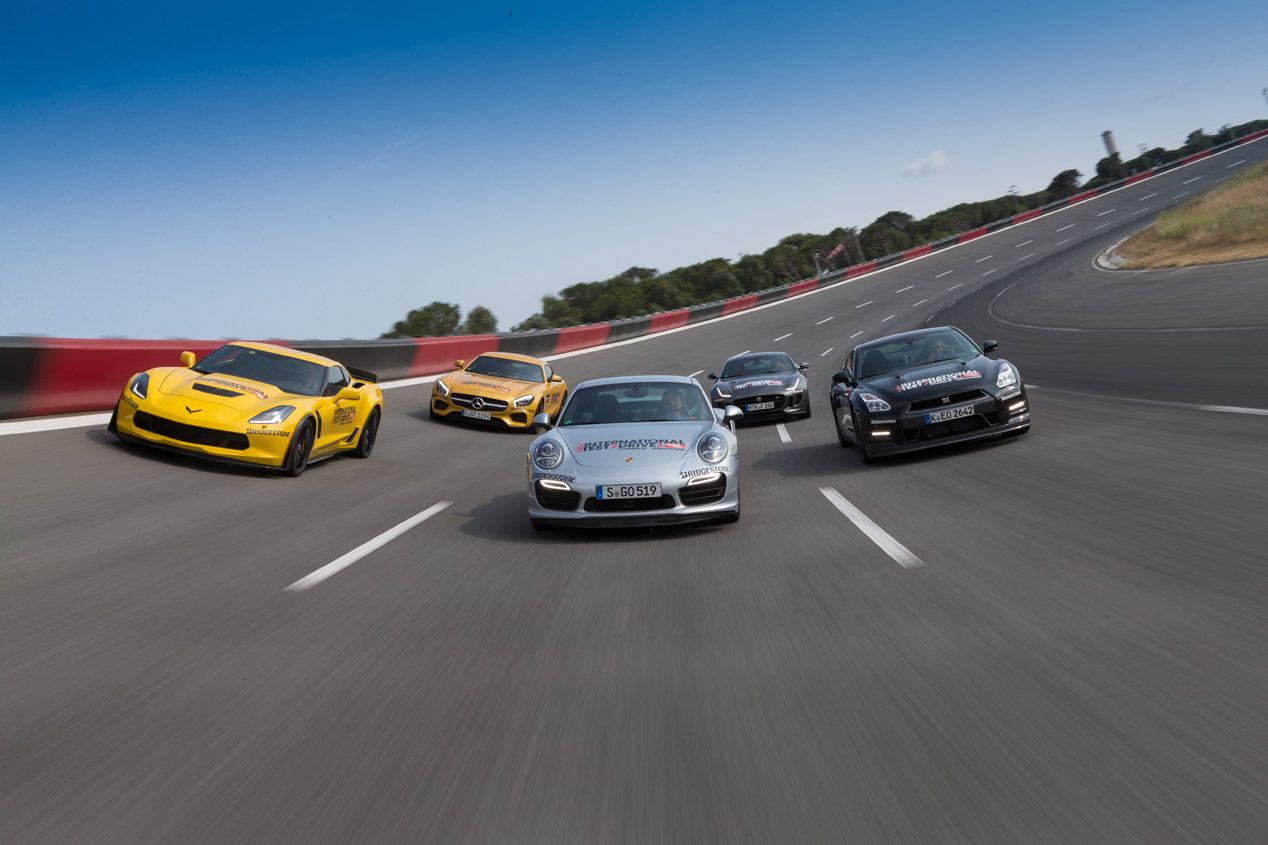 Chevrolet Corvette Z07 contra Jaguar F-Type R AWD, Mercedes AMG GTS, Nissan GT-R y Porsche 911 Turbo