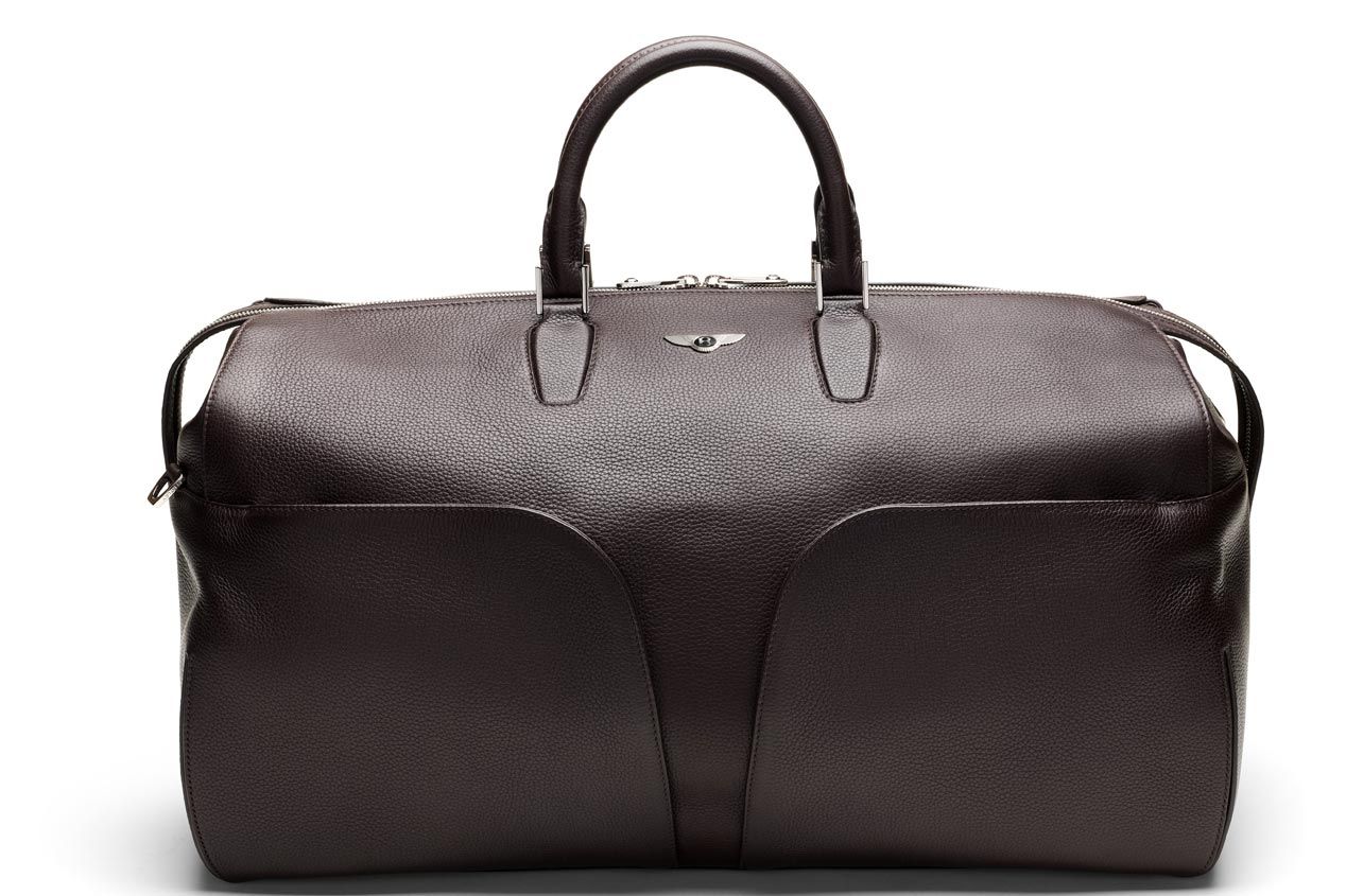 Bentley se pasa a los bolsos y a los pañuelos