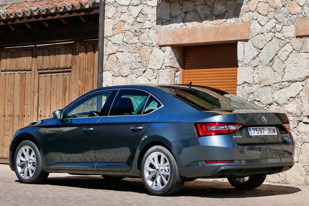 Prueba: Skoda Superb 1.6 TDI 120 Ambition