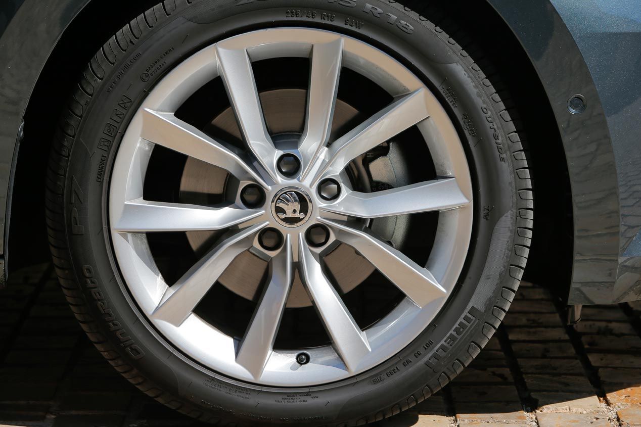 Prueba: Skoda Superb 1.6 TDI 120 Ambition