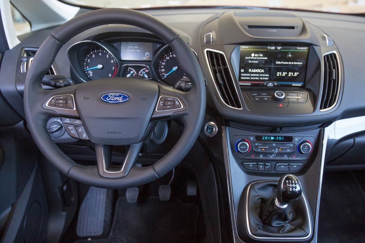 Prueba: Ford C-Max 1.5 Ecoboost, marca de la casa