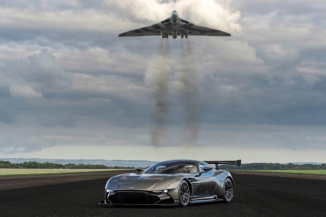 Aston Martin Vulcan, el cielo no puede esperar
