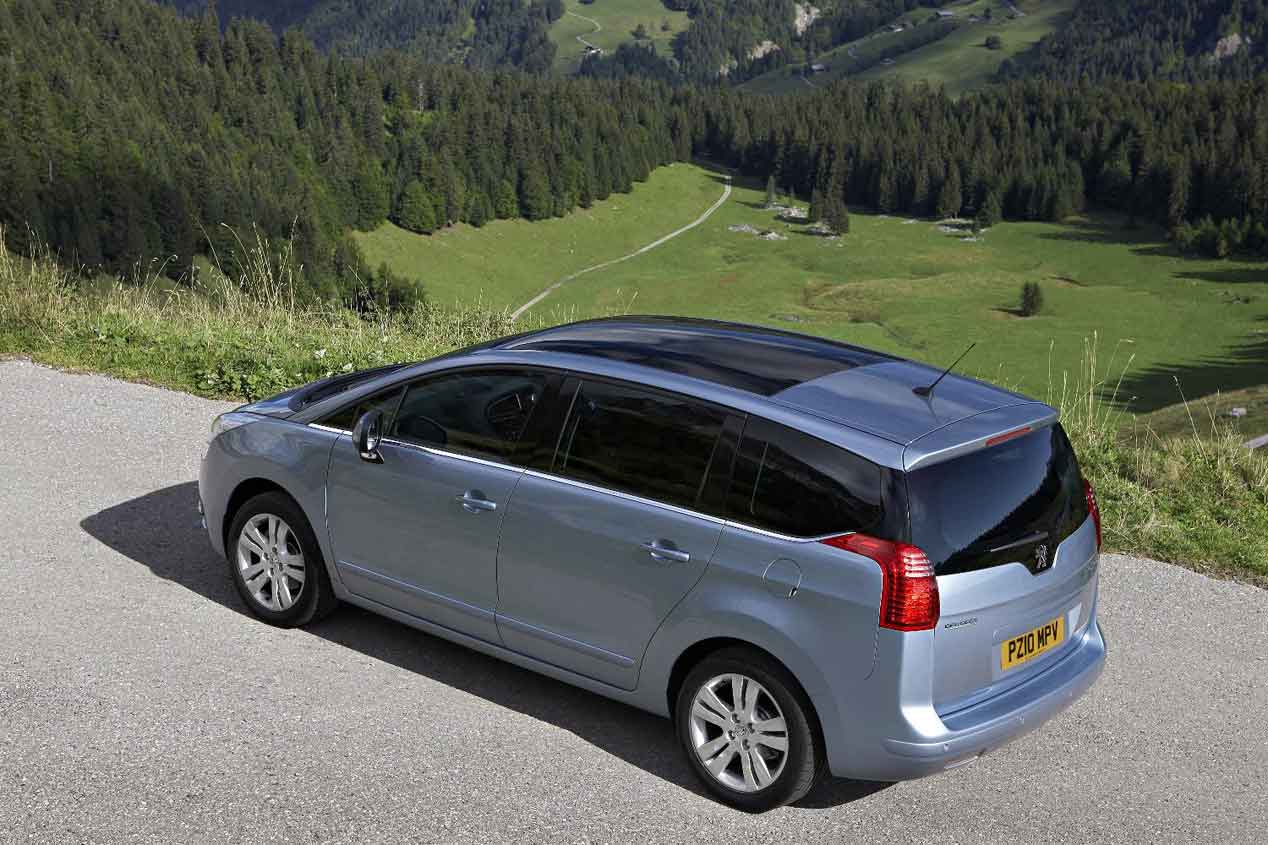 Peugeot 5008 1.2 PureTech 130 CV Allure