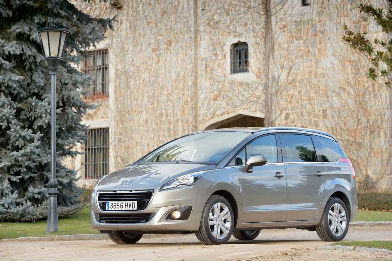 Peugeot 5008 1.2 PureTech 130 CV Allure
