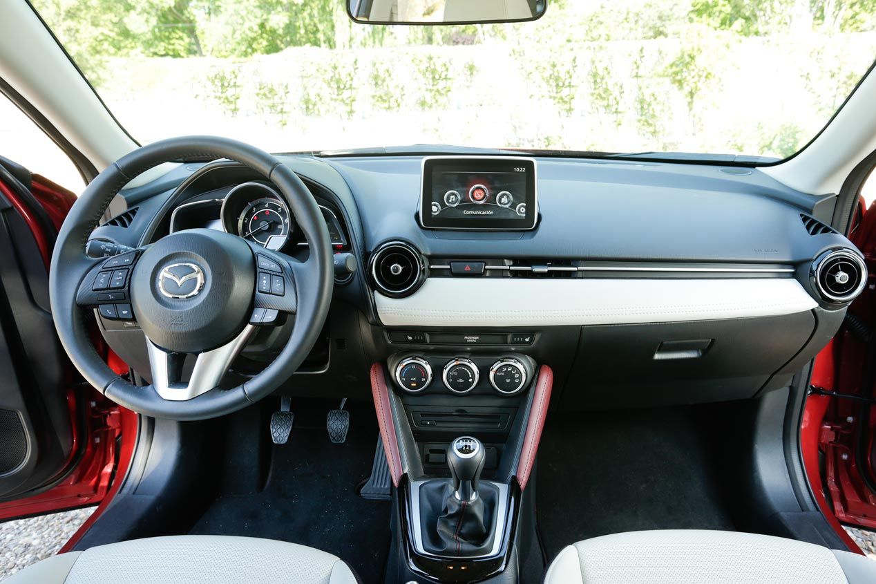 Mazda CX-3 contra a Renault Captur y Suzuki Vitara