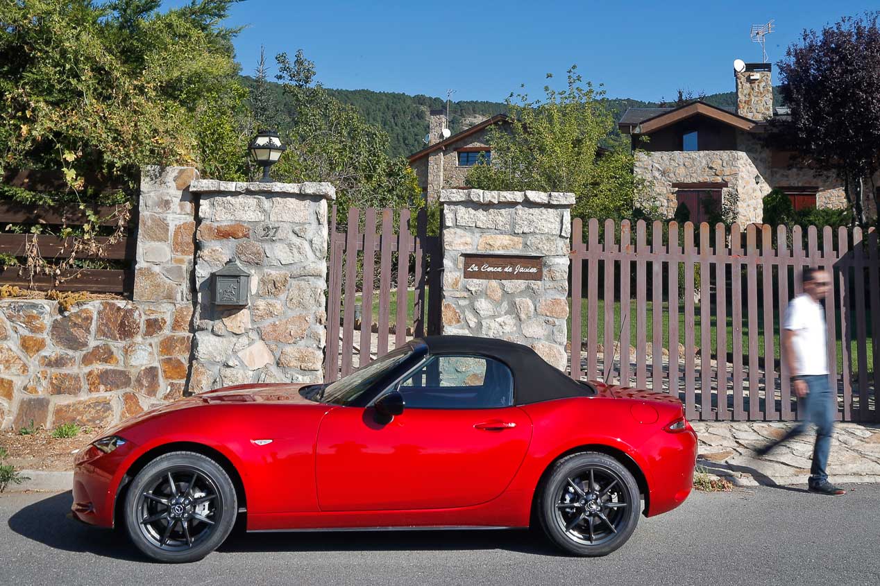 Mazda MX-5 Skyactiv-G, encantador cabrio