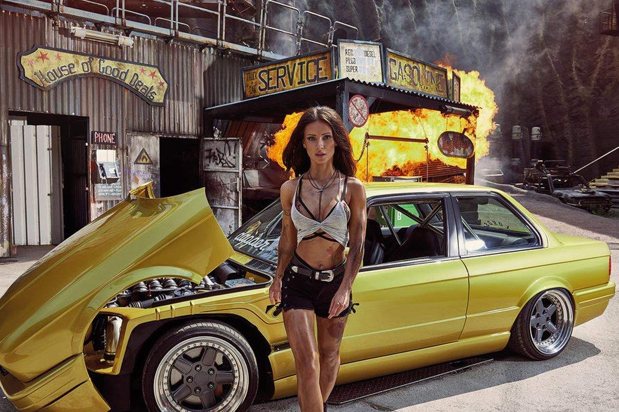 Miss Tuning 2016: erotismo y coches