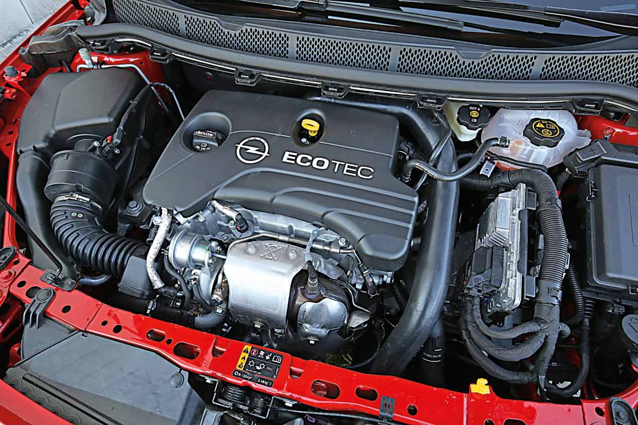 Opel Astra 1.0 Turbo 105 CV