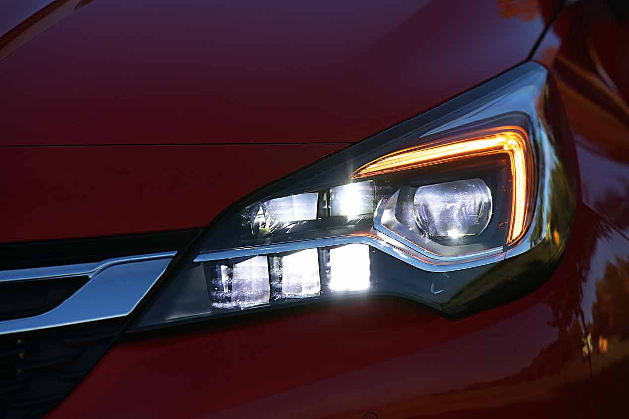 Opel Astra 1.0 Turbo 105 CV