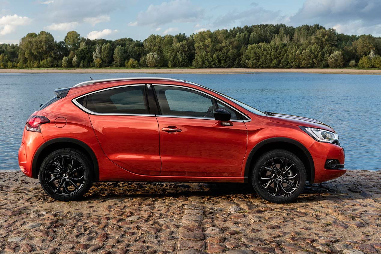 DS 4 Crossback BlueHDI 180 CV, asi es el DS 4 más SUV