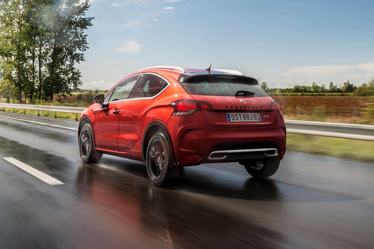 DS 4 Crossback BlueHDI 180 CV, asi es el DS 4 más SUV