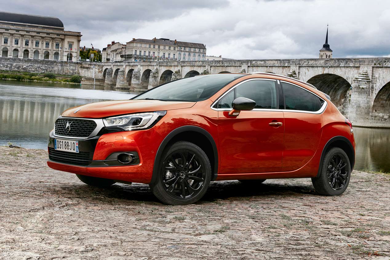 DS 4 Crossback BlueHDI 180 CV, asi es el DS 4 más SUV