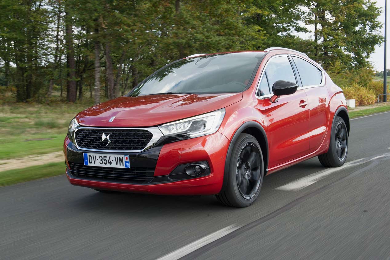 DS 4 Crossback BlueHDI 180 CV, asi es el DS 4 más SUV