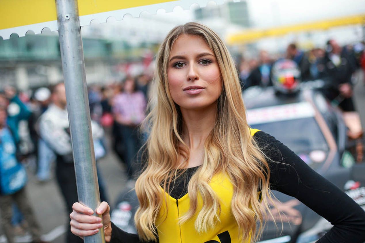 Las chicas más guapas del DTM 2015