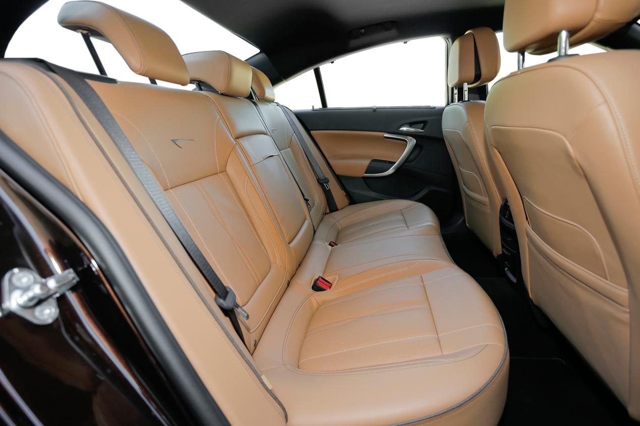 El Jaguar XE 2.0D 180 se enfrenta al Infiniti Q50 2.2D y Opel Insignia 2.0 CDTI