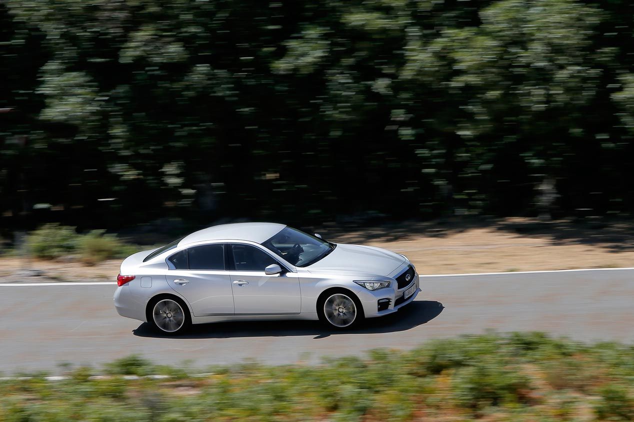 El Jaguar XE 2.0D 180 se enfrenta al Infiniti Q50 2.2D y Opel Insignia 2.0 CDTI