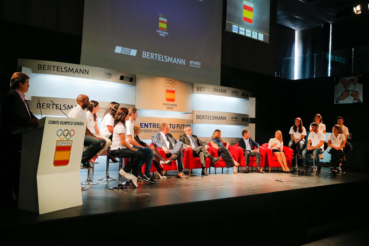 'Entrena tu Futuro' ayuda a deportistas  a que adquieran experiencia profesional
