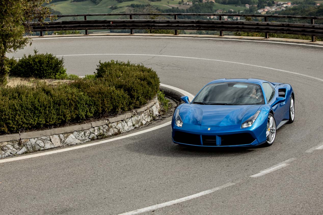 Ferrari 488 Spyder, descapotable con turbo