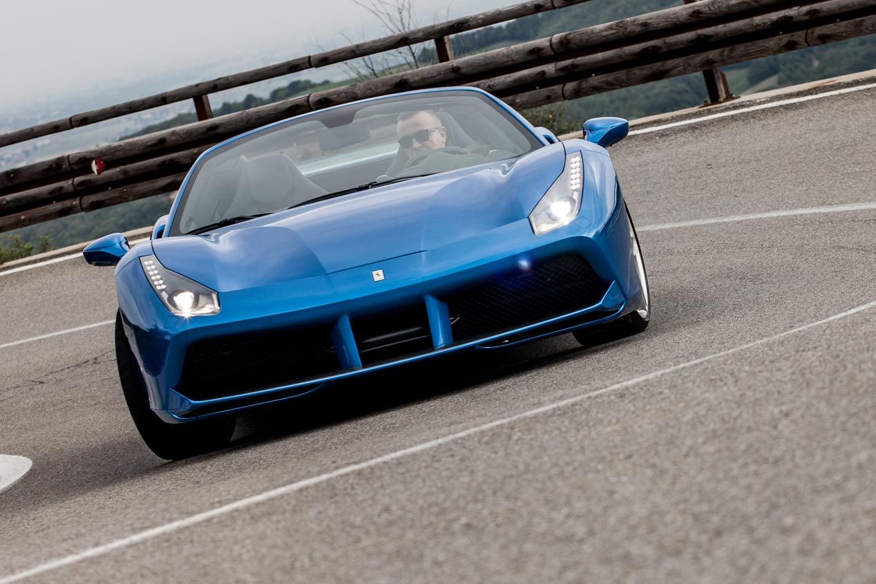 Ferrari 488 Spyder, descapotable con turbo