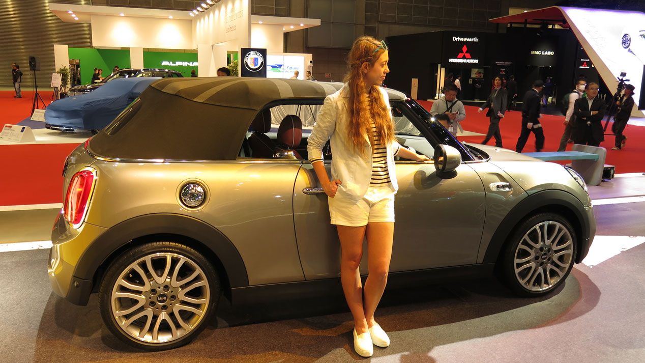 Las chicas más guapas del Salón de Tokio 2015