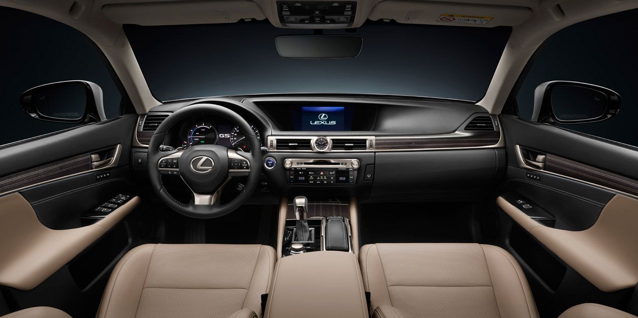 Lexus GS300h 2015, se renueva la berlina híbrida japonesa
