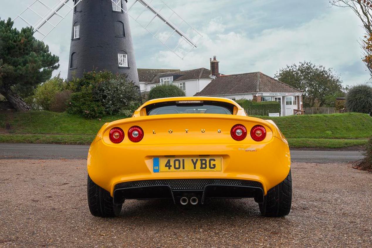 Lotus Elise Sport y Lotus Elise Sport 220
