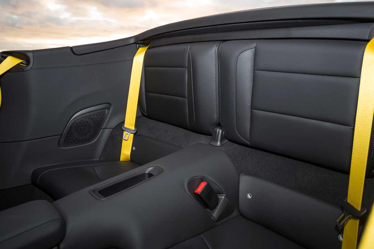 Porsche 911 Carrera Cabrio, en imágenes