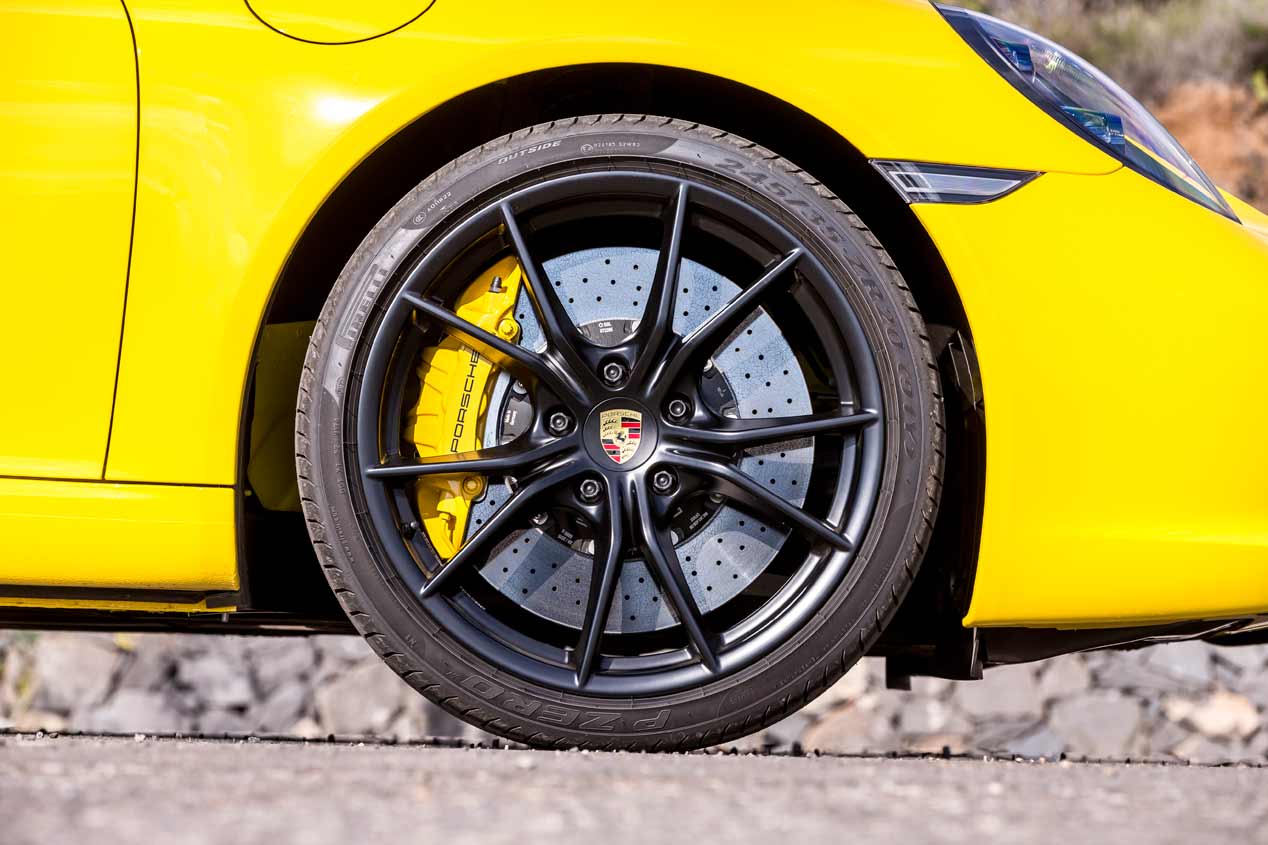 Porsche 911 Carrera Cabrio, en imágenes