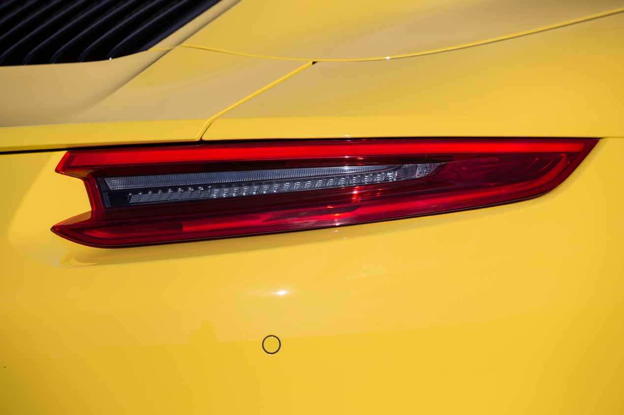Porsche 911 Carrera Cabrio, en imágenes