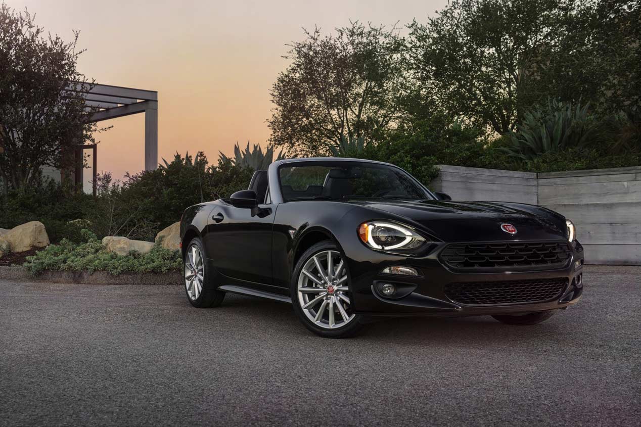 Fiat 124 Spider, las fotos de este cabrio biplaza