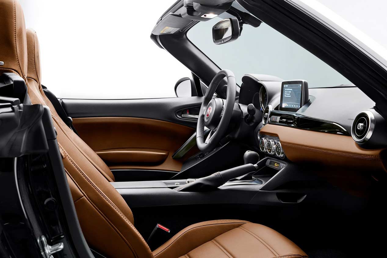 Fiat 124 Spider, las fotos de este cabrio biplaza