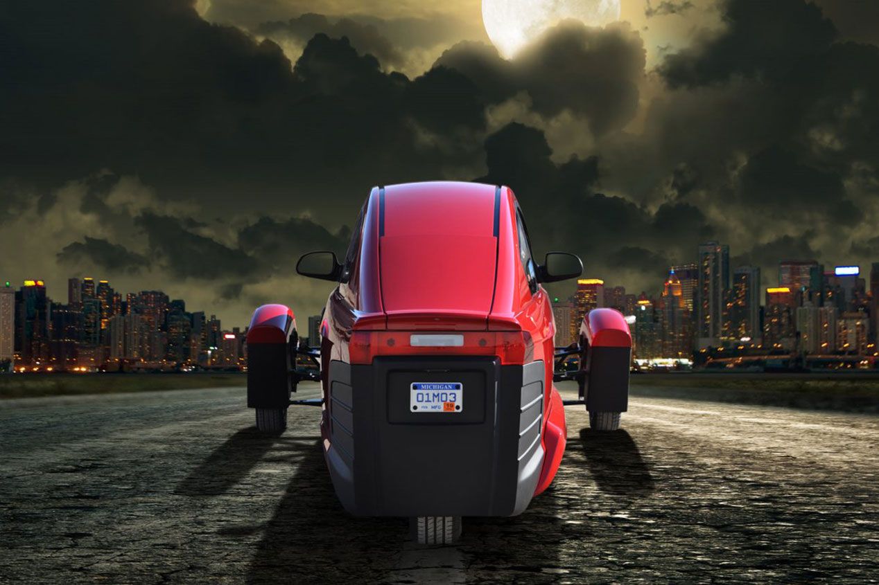 Elio P5, un biplaza extravagante de tres ruedas