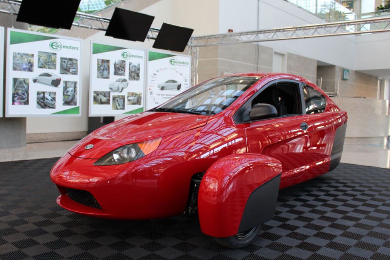 Elio P5, un biplaza extravagante de tres ruedas