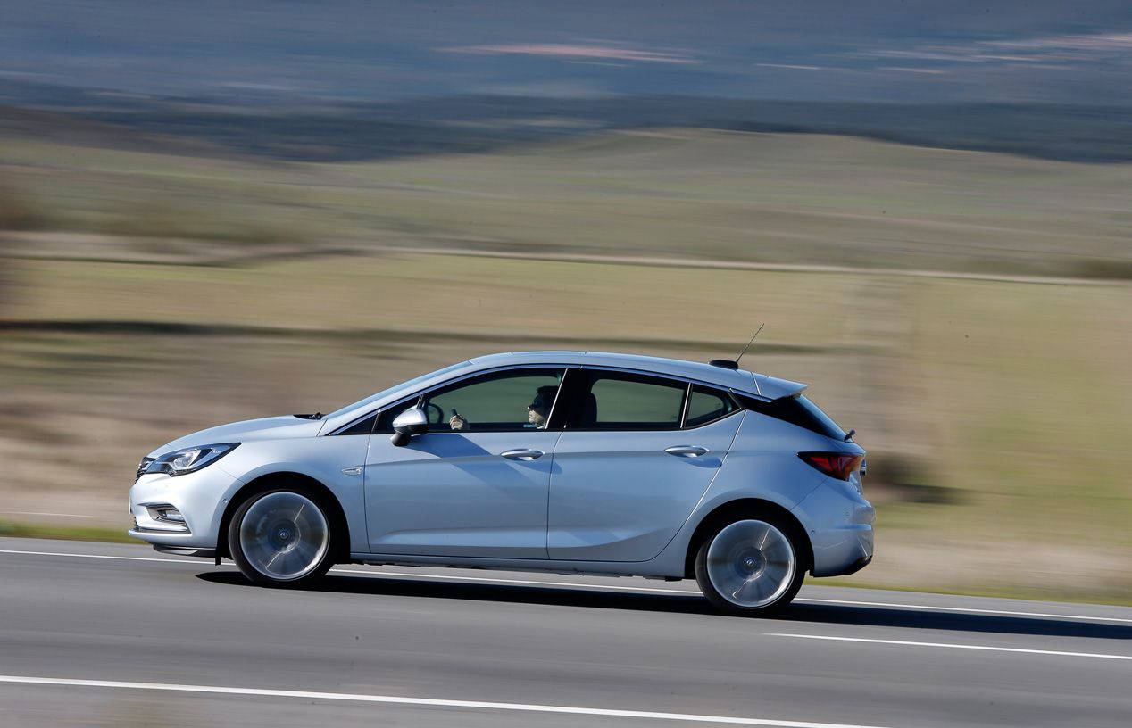 Opel Astra 1.6 CDTI 136 CV