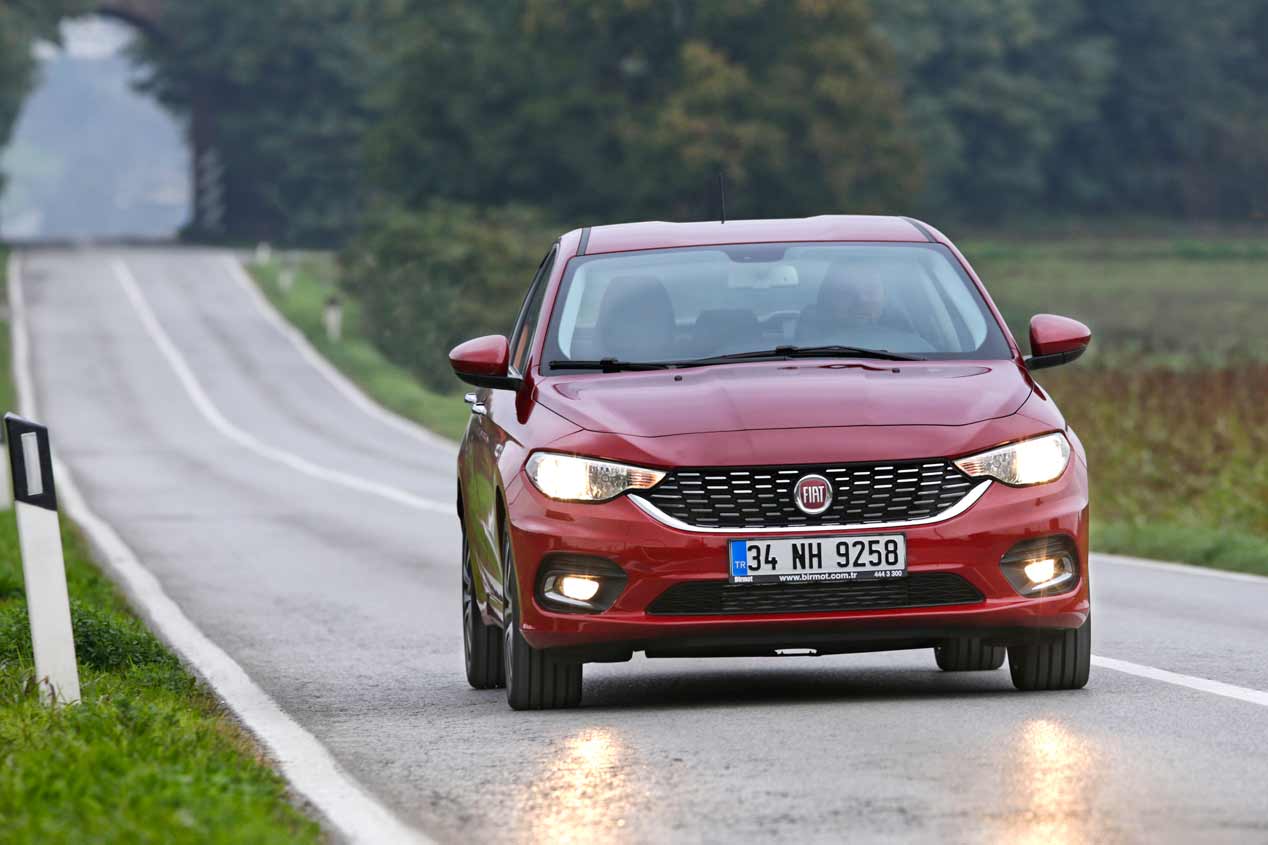 Fiat TIpo 2016, ahora en formato sedán