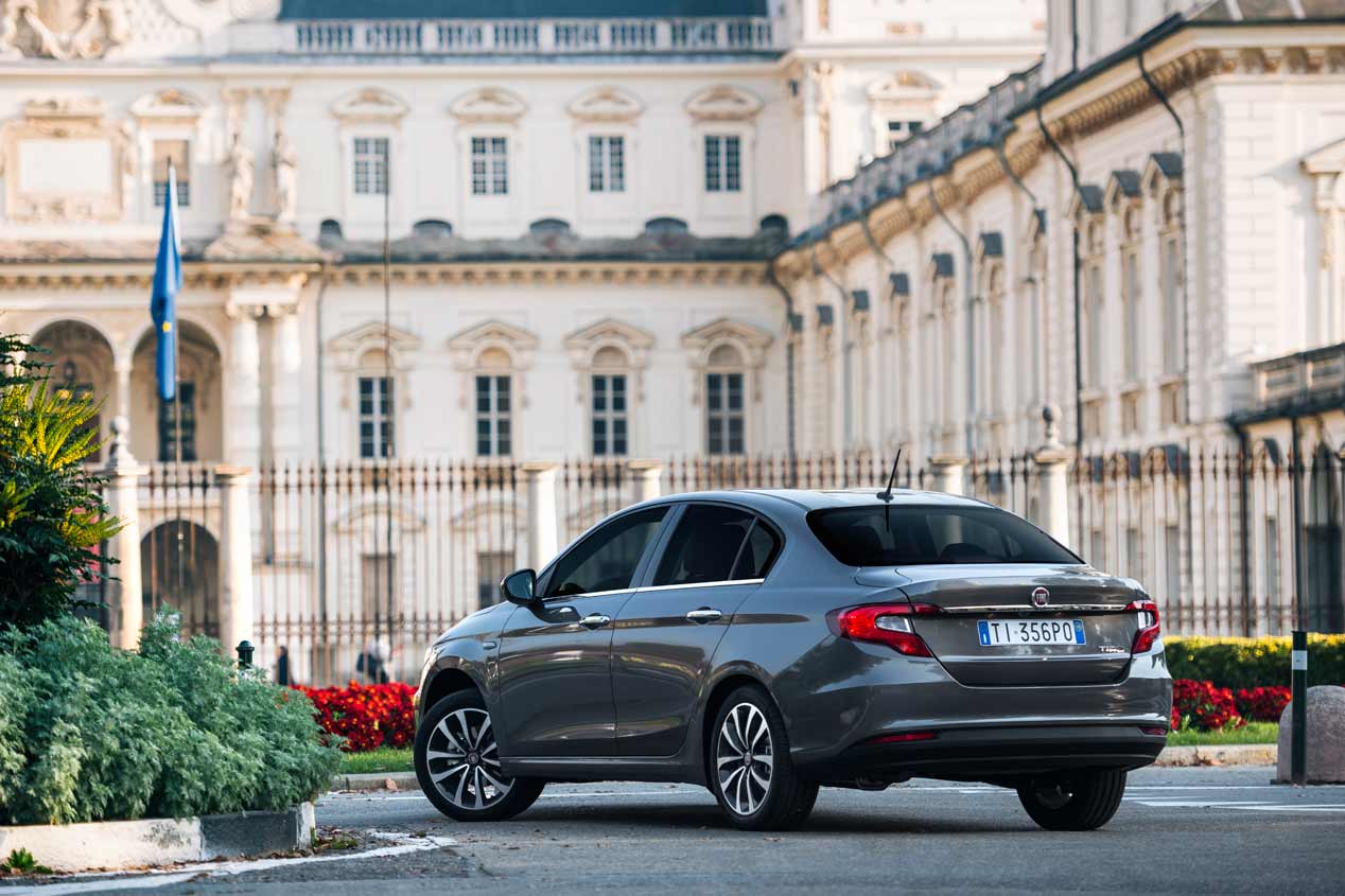 Fiat TIpo 2016, ahora en formato sedán