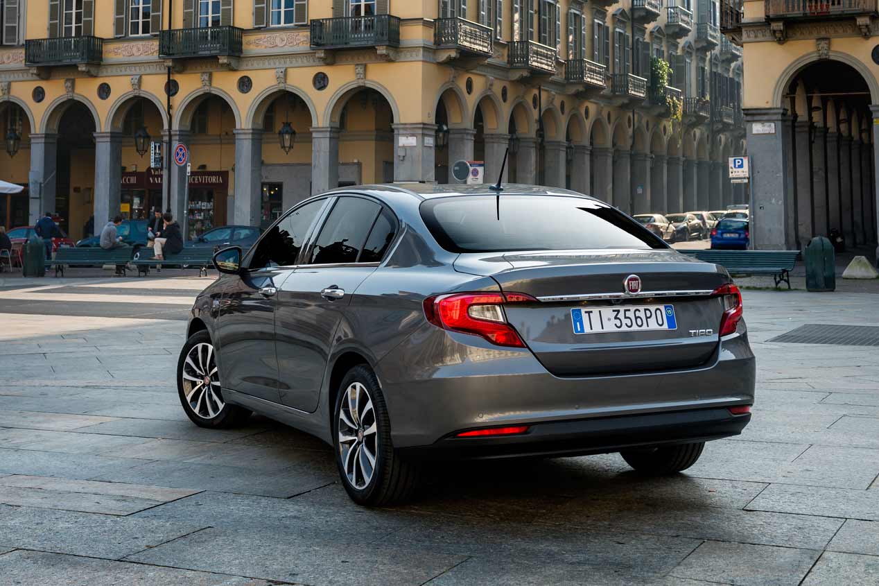 Fiat TIpo 2016, ahora en formato sedán