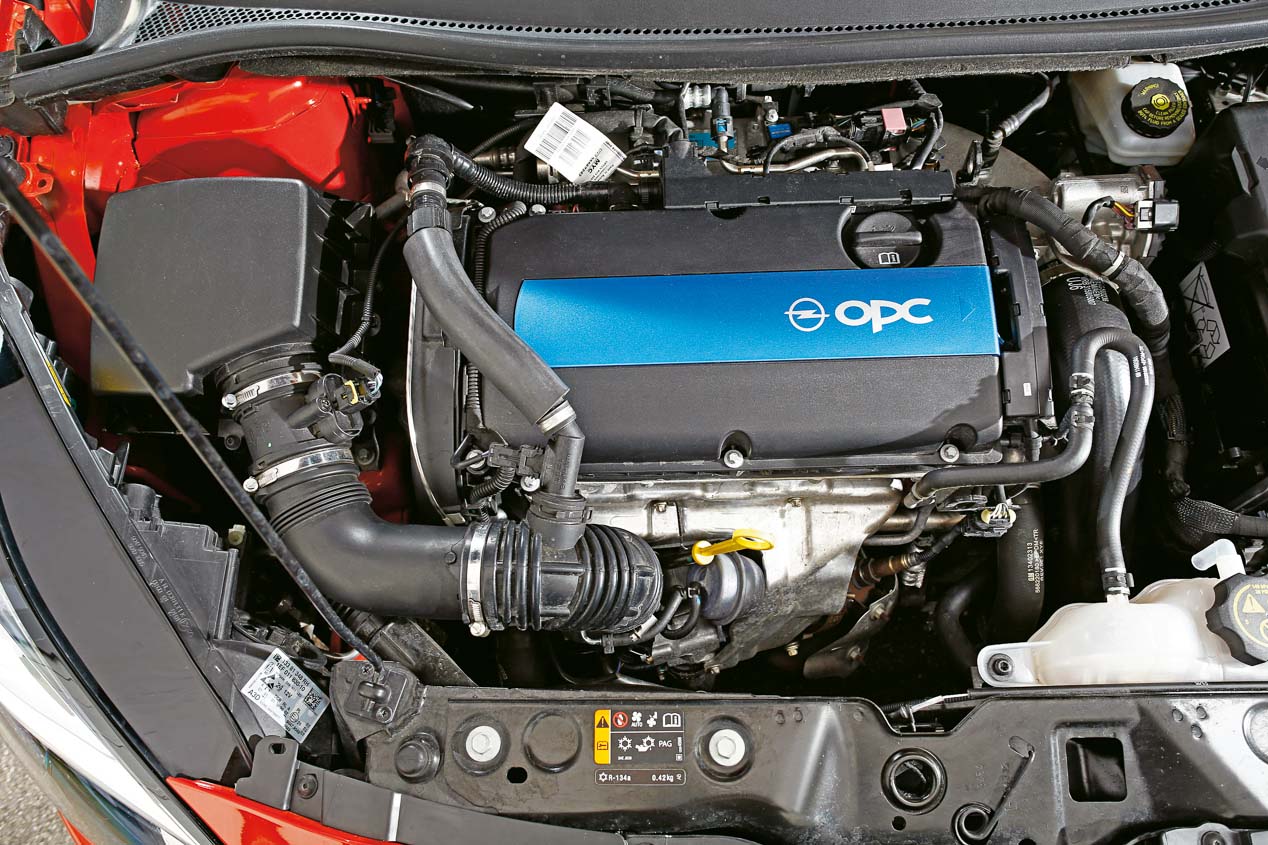 Opel Corsa OPC en Nurburgring