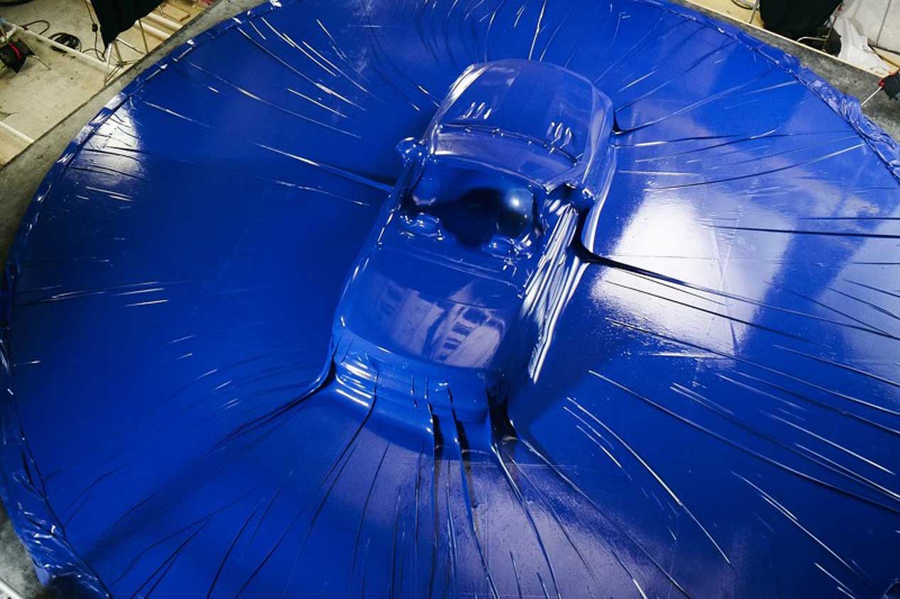 El Mercedes SL 2016 se viste de latex