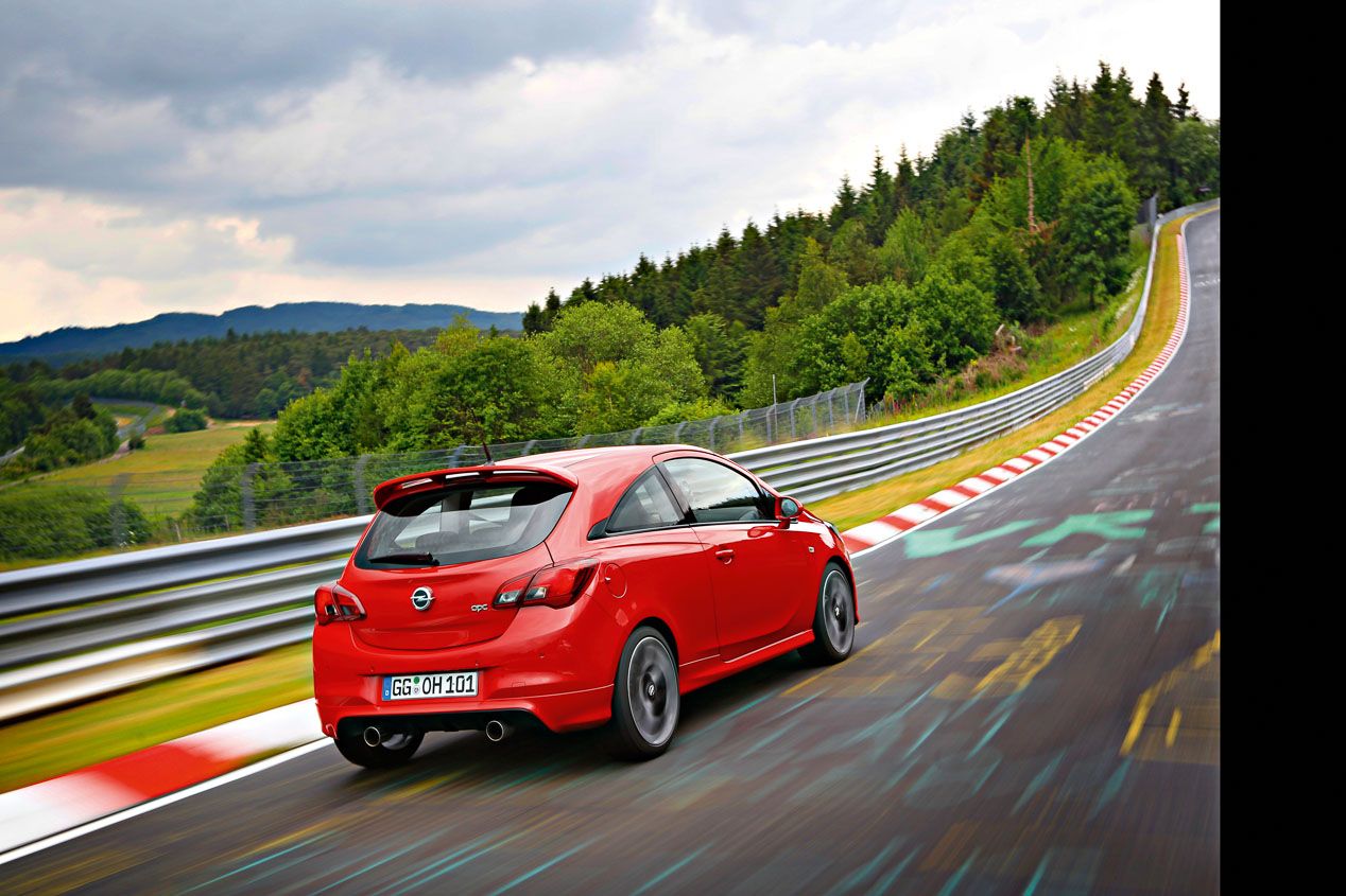 Opel Corsa OPC en Nurburgring