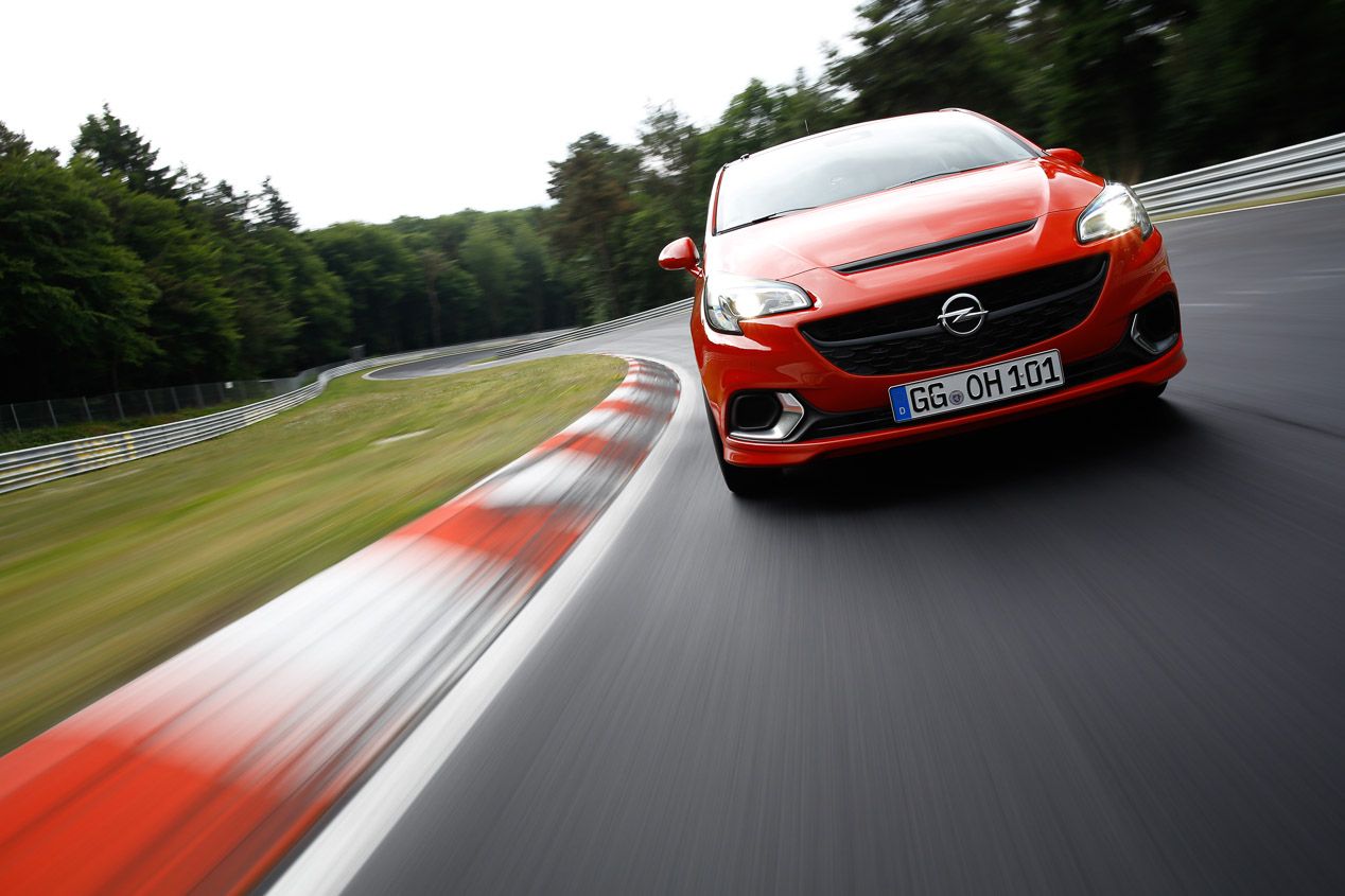 Opel Corsa OPC en Nurburgring