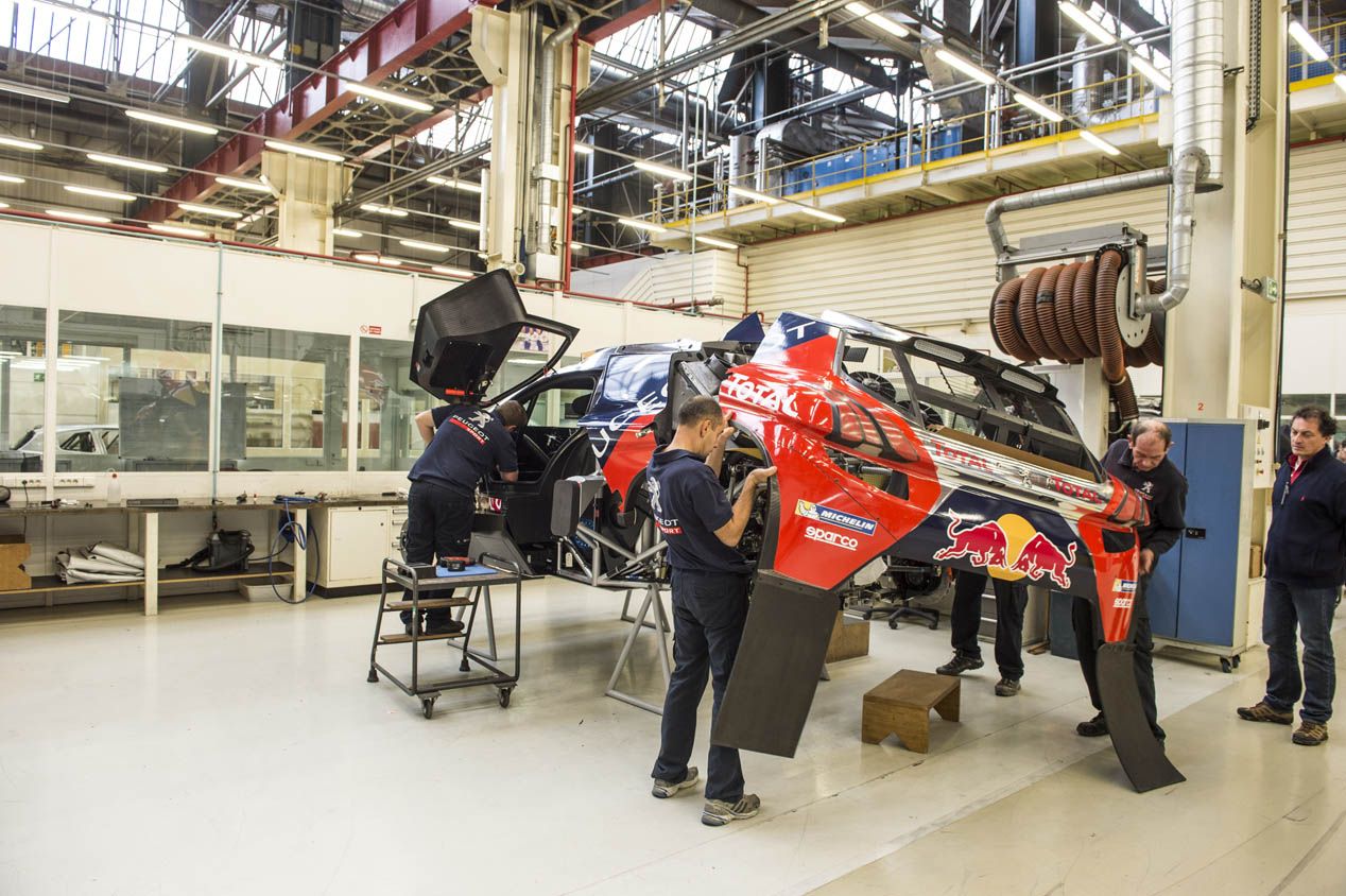 Peugeot 2008 DKR 2016, el coche de Carlos Sainz en el Dakar